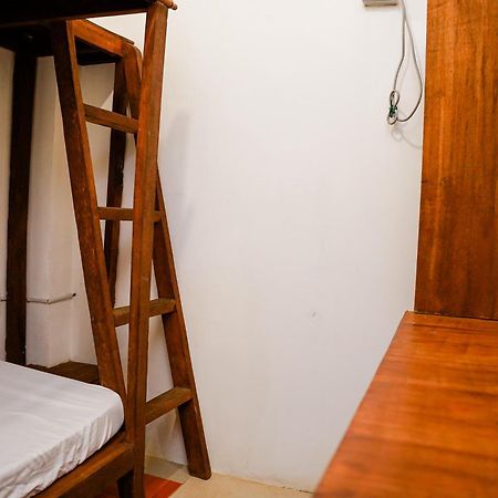 Yes Surf Siargao Hostel เจเนอรัลลูนา ภายนอก รูปภาพ