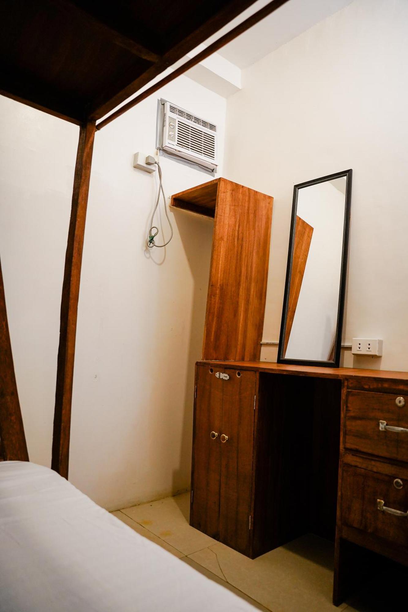 Yes Surf Siargao Hostel เจเนอรัลลูนา ภายนอก รูปภาพ