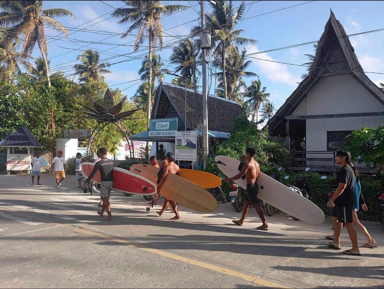 Yes Surf Siargao Hostel เจเนอรัลลูนา ภายนอก รูปภาพ