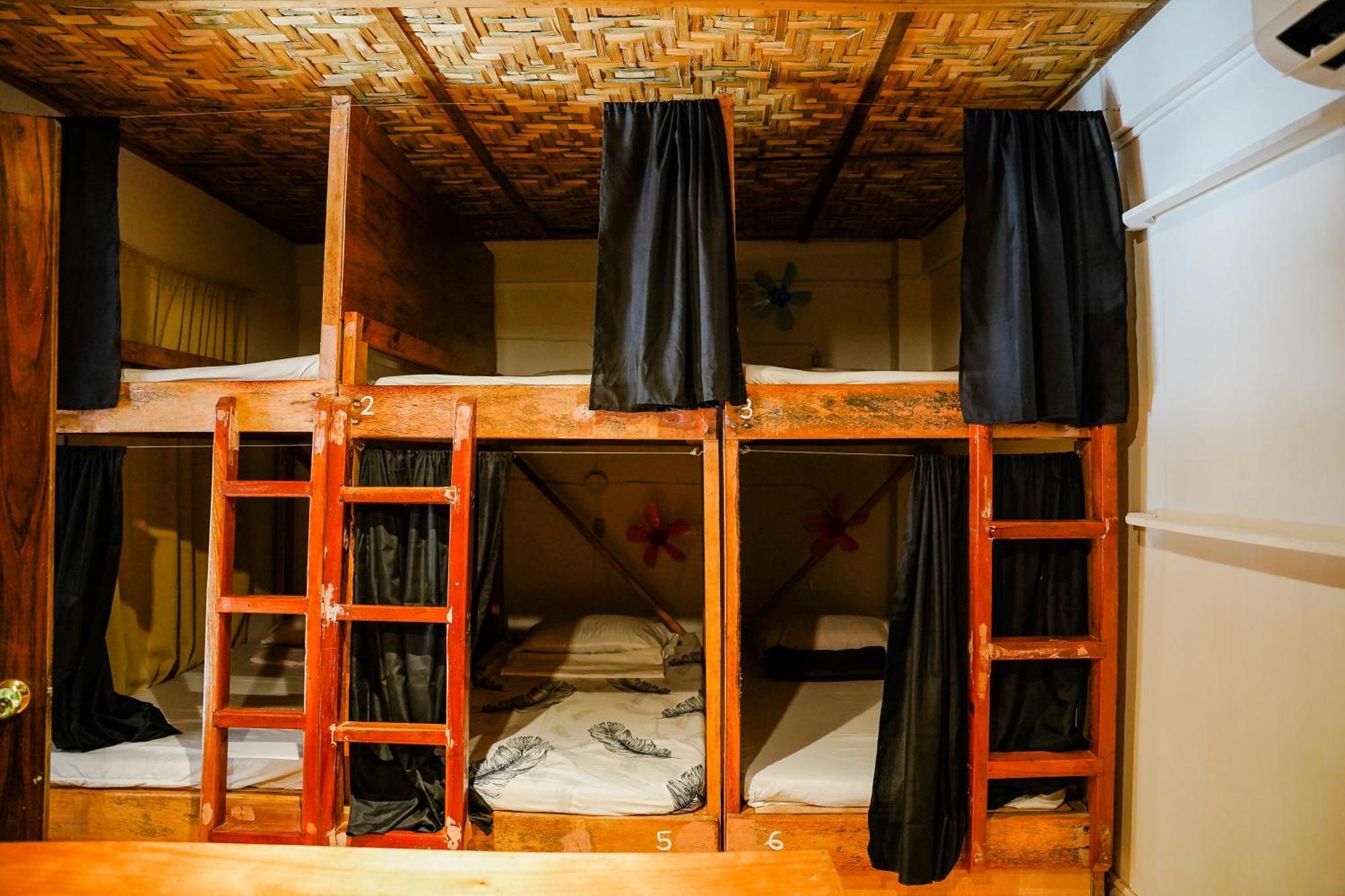 Yes Surf Siargao Hostel เจเนอรัลลูนา ภายนอก รูปภาพ