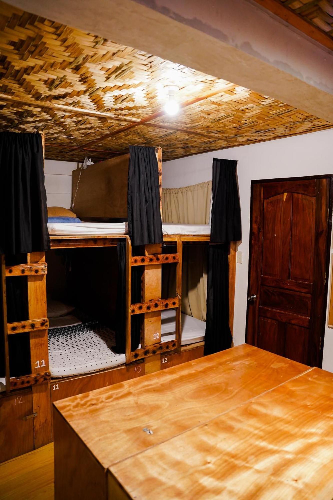 Yes Surf Siargao Hostel เจเนอรัลลูนา ภายนอก รูปภาพ